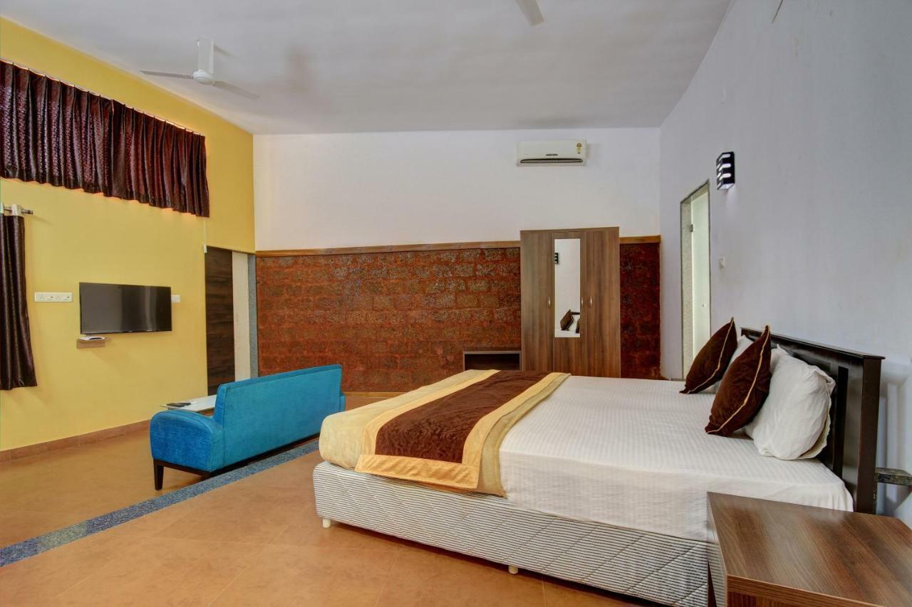 Palette Arthigamya Spa & Resort Гокарна Екстериор снимка