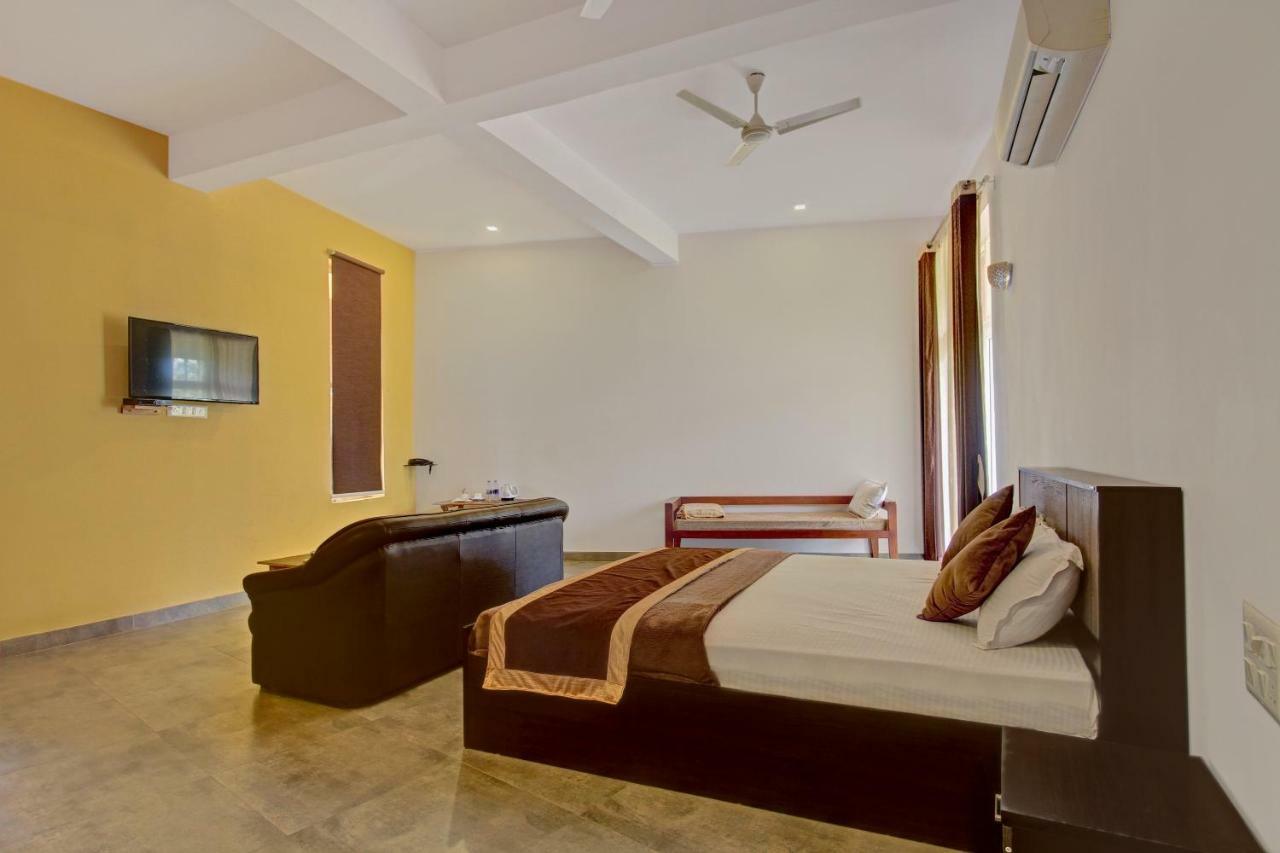 Palette Arthigamya Spa & Resort Гокарна Екстериор снимка