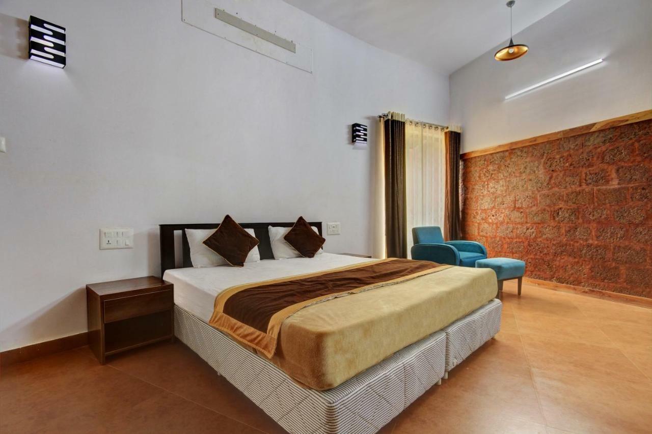 Palette Arthigamya Spa & Resort Гокарна Екстериор снимка