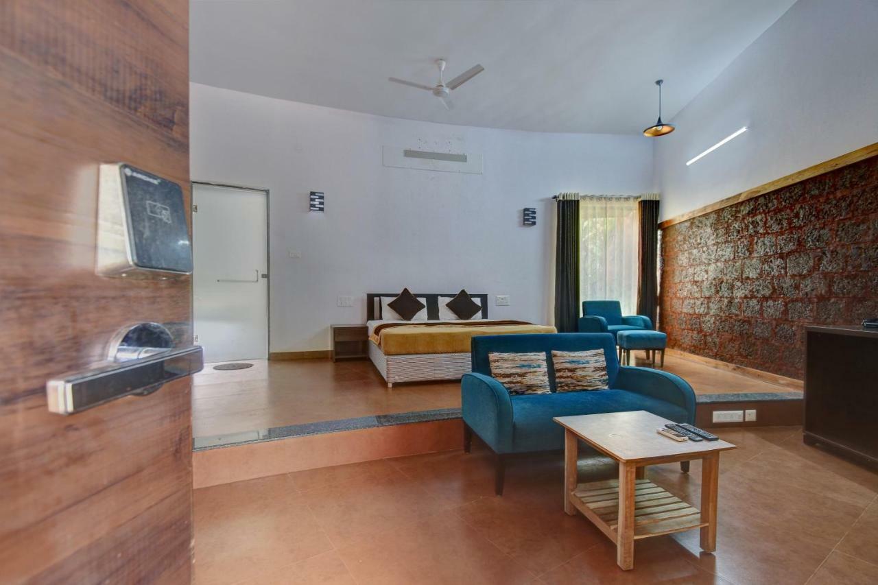 Palette Arthigamya Spa & Resort Гокарна Екстериор снимка